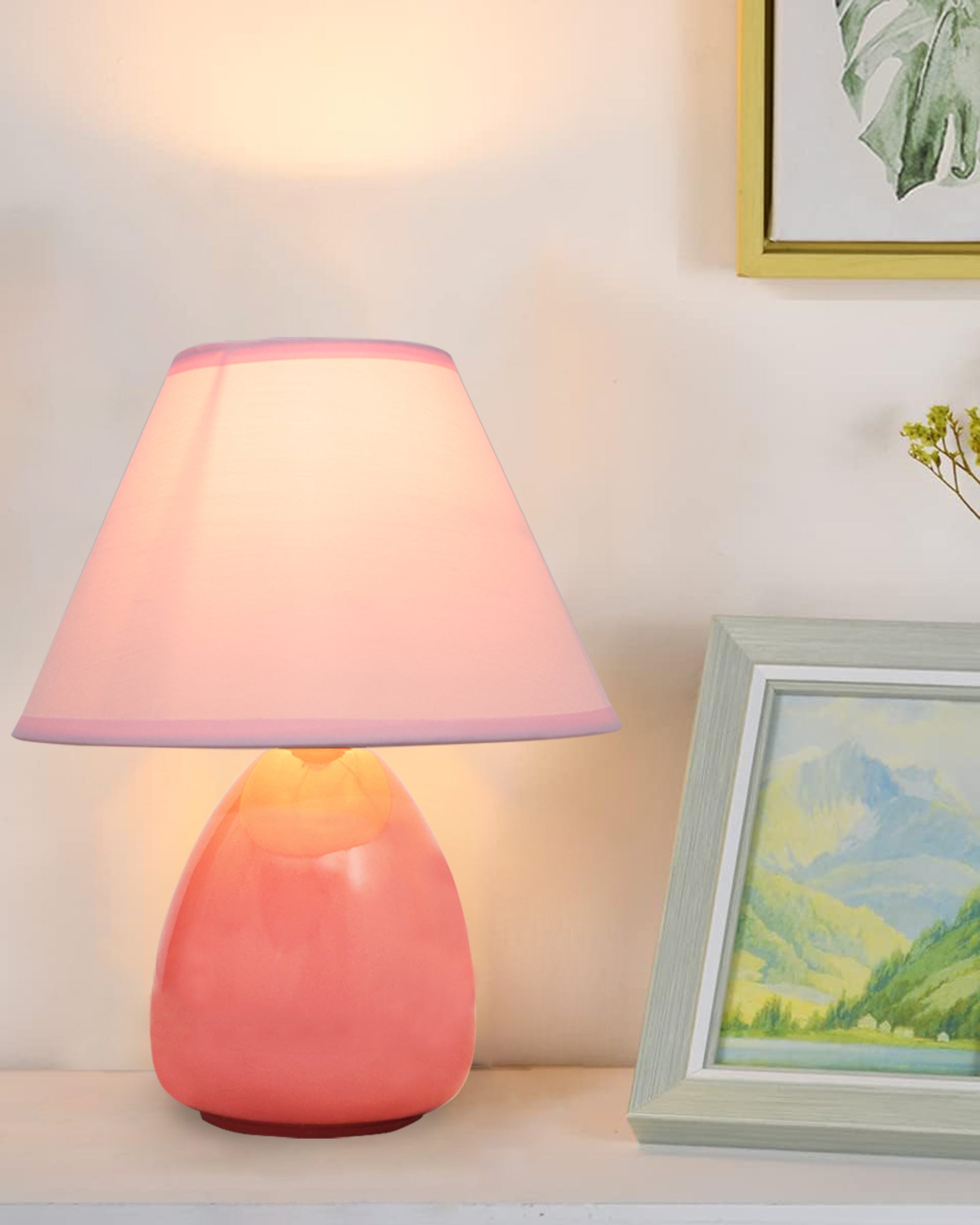 Small farmhouse store lamp