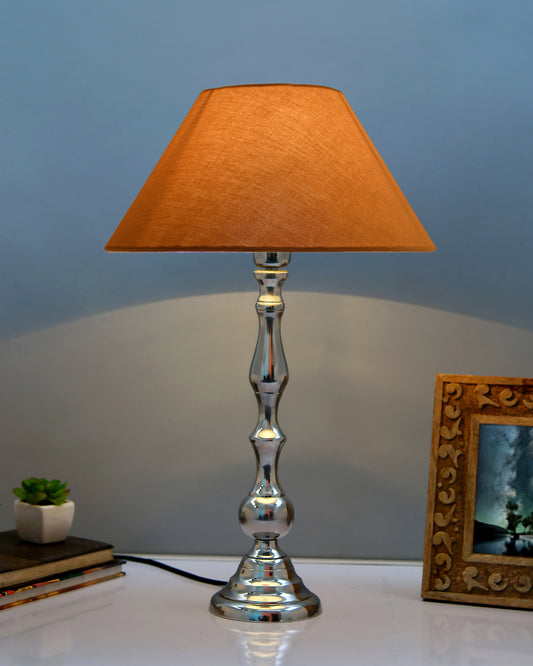 Teardrop chrome lamp with shade