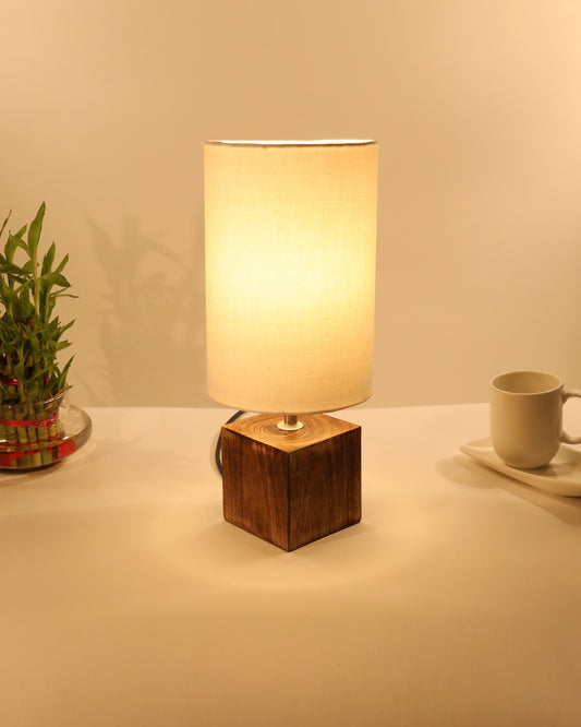 Modern Zen Wooden Lampshade Nightstand Lamps, Antique Base E27 Creative Reading Bedside Lamps Ideal for Bedroom, Cube