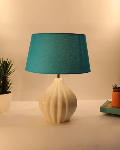 Home Traditional Ribbed Strip Pattern Ceramic Table Lamp For Living Room Table Desk Lamp With Shade