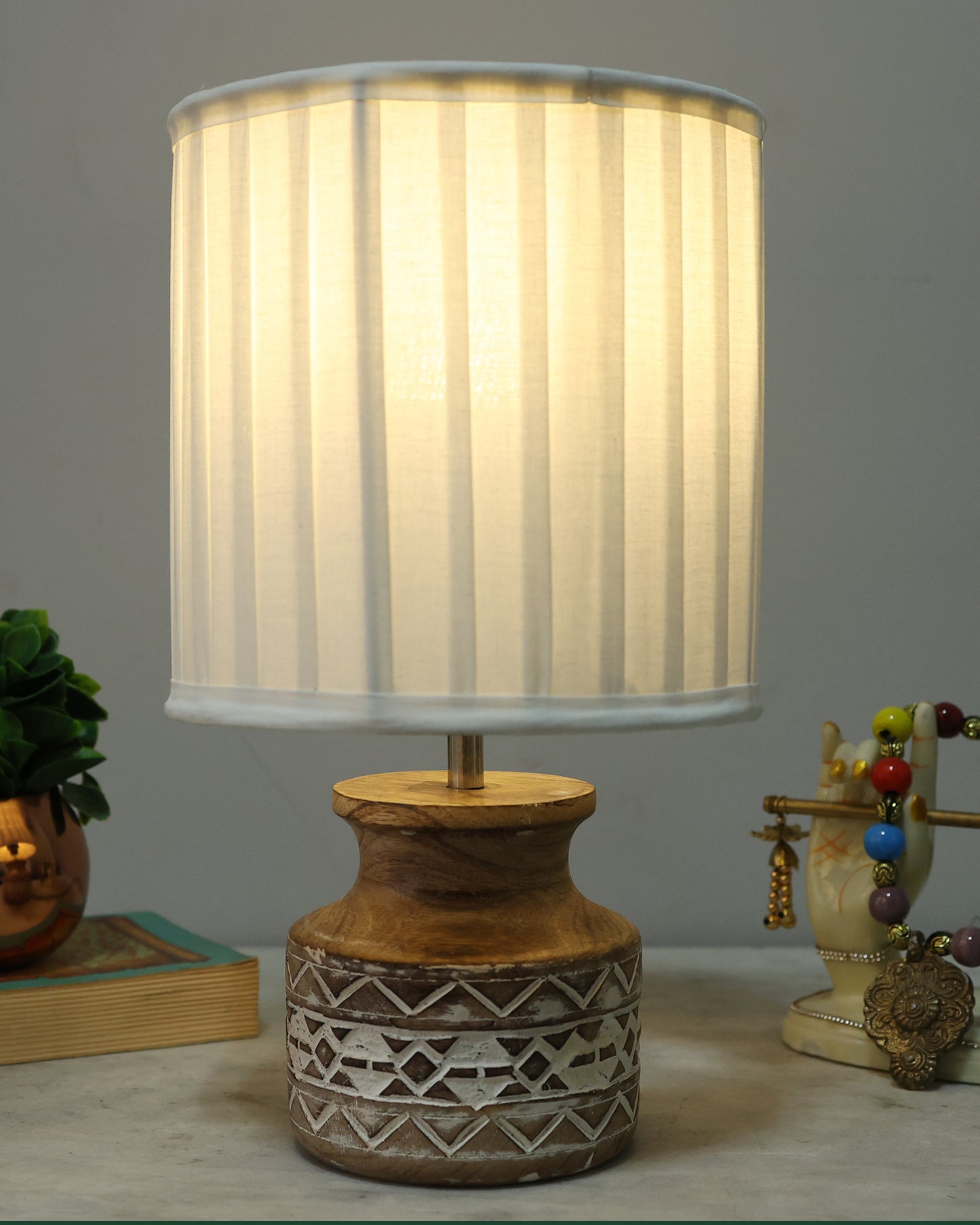 Wood Table Lamp, Modern Base Fabric Lampshade for Home Office Cafe Restaurant, Whitewash Pot