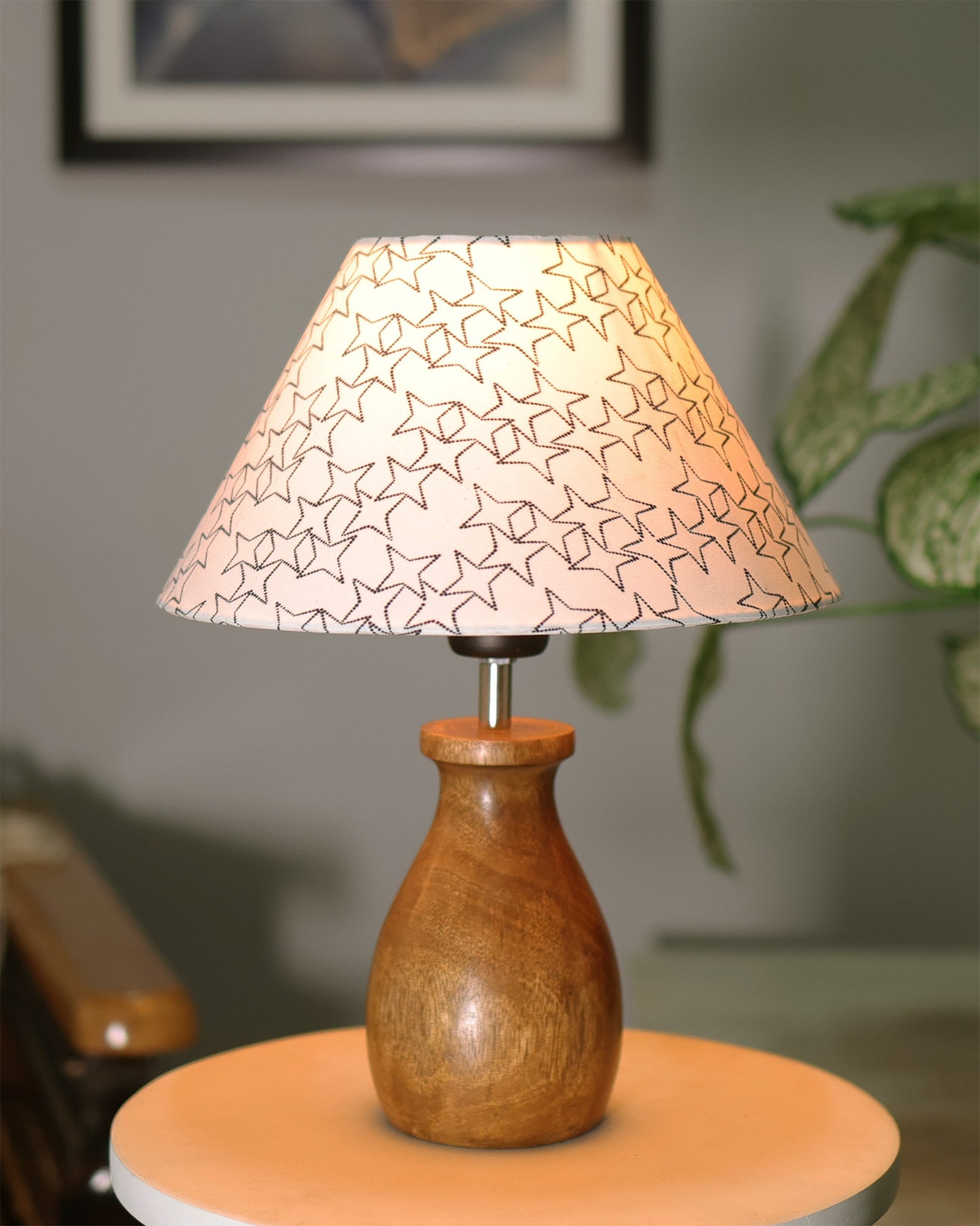 Dovel Pot Modern Table Lamp, Wooden Base Modern Fabric Lampshade for Home Office Cafe Restaurant, Dovel Pot