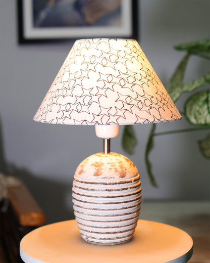 Ribbed Basket Table Lamp, Wooden Base Modern Fabric Lampshade for Home Office Cafe Restaurant