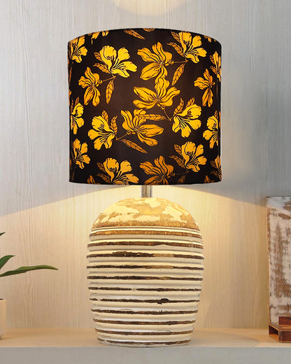 Modern Table Lamp, Wooden Base Modern Fabric Lampshade for Home Office Cafe Restaurant, Ribbed Basket