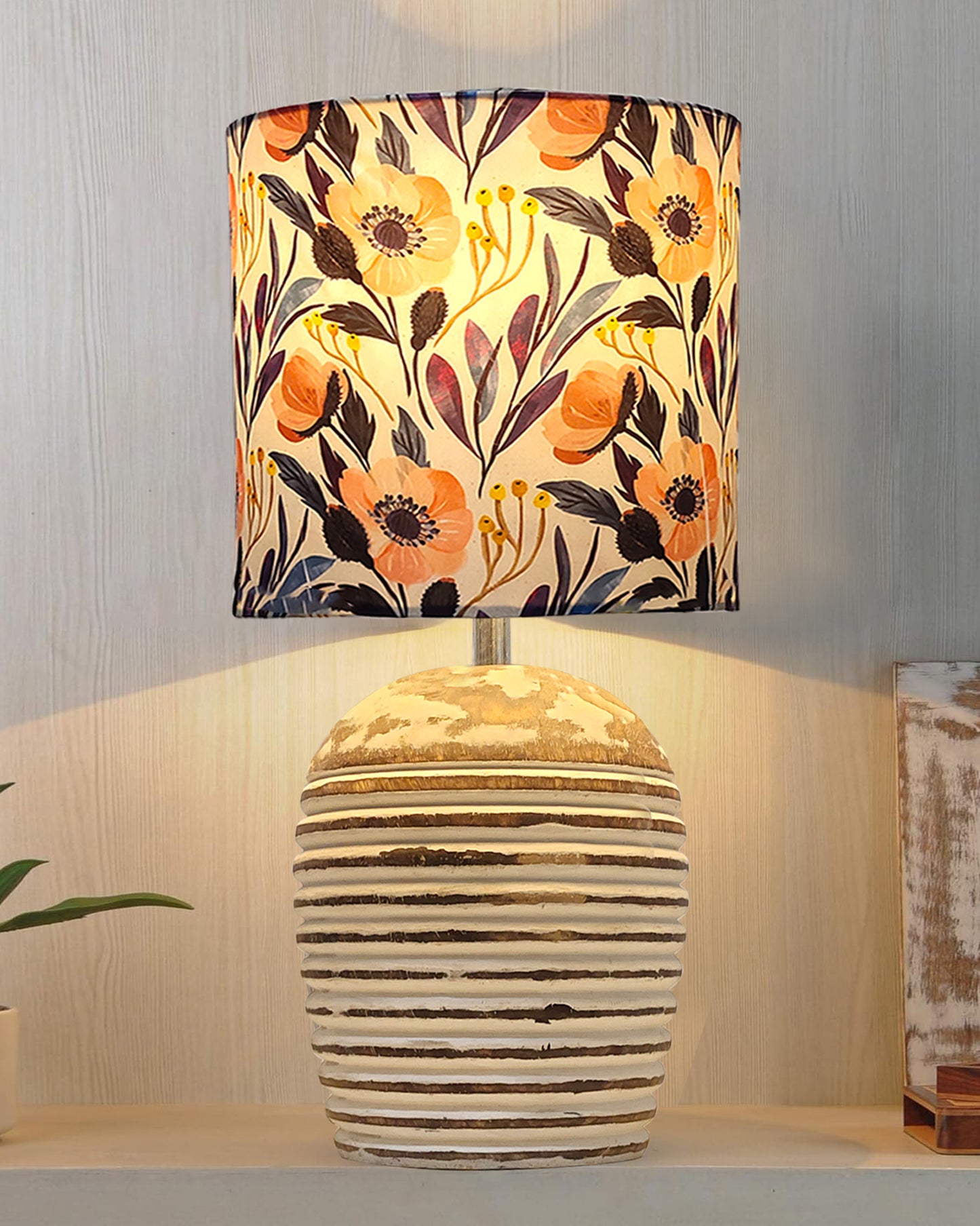 Modern Table Lamp, Wooden Base Modern Fabric Lampshade for Home Office Cafe Restaurant, Ribbed Basket