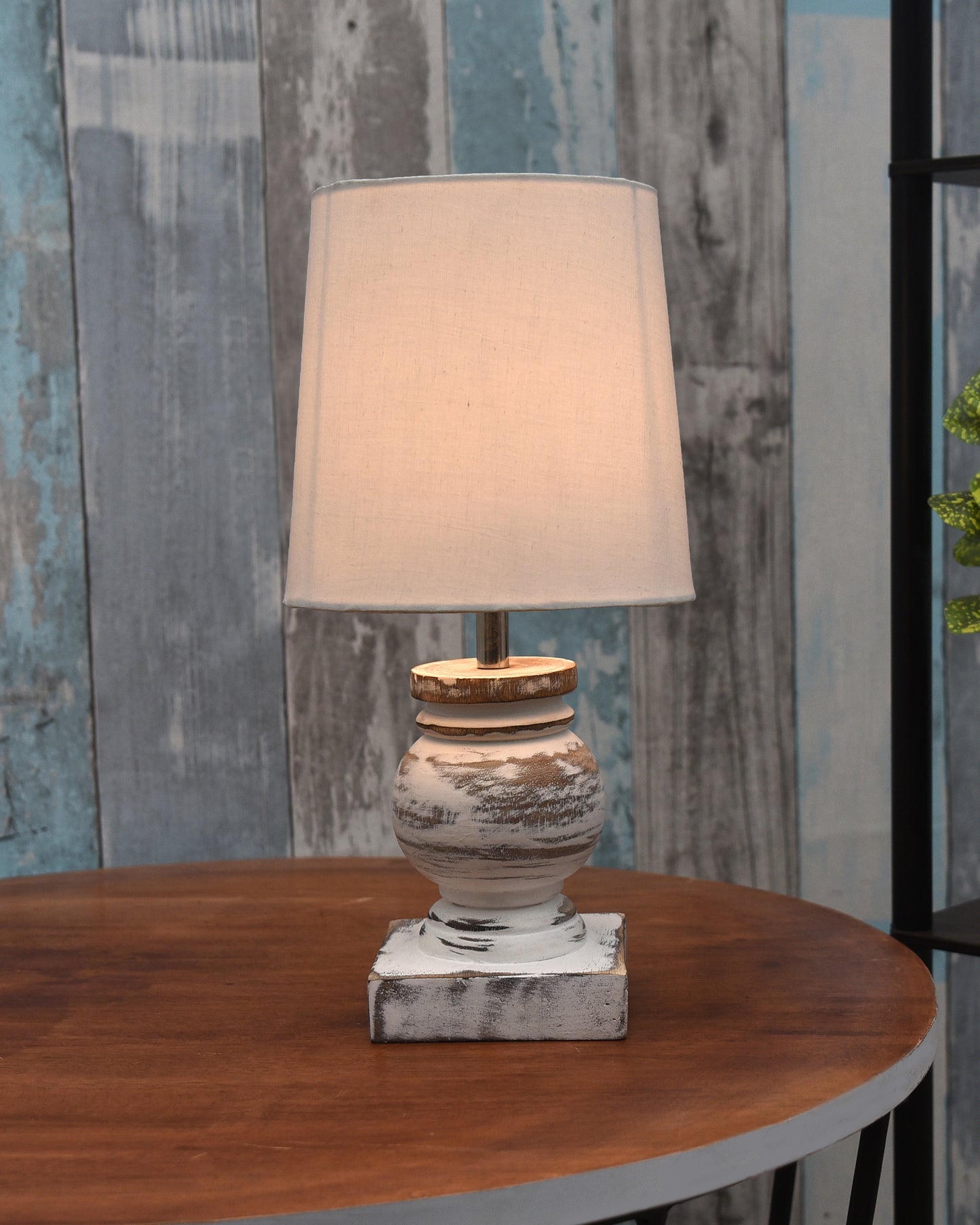 Small Table Lamp for Bedroom Living Room Simple Retro Wood Grain Farmhouse Bedside Lamps Suitable for Nightstand, Gift, Trophy